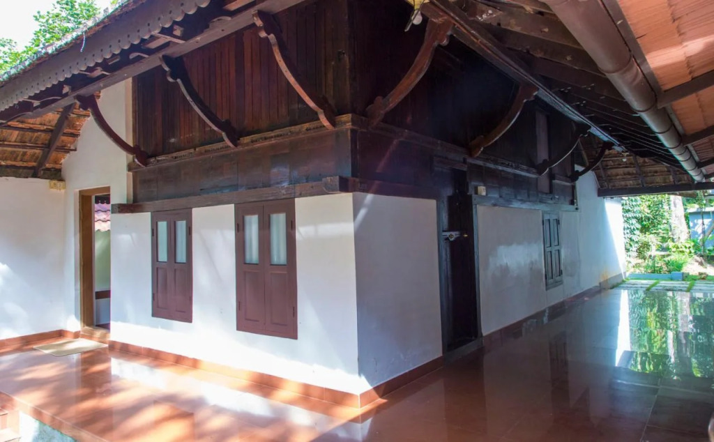 Чампакулам: Kurialacherry House