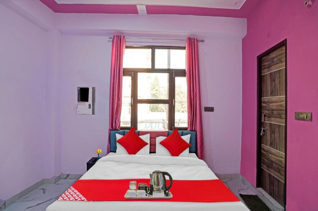 Газиабад: OYO Flagship 703959 Hotel Sunrise