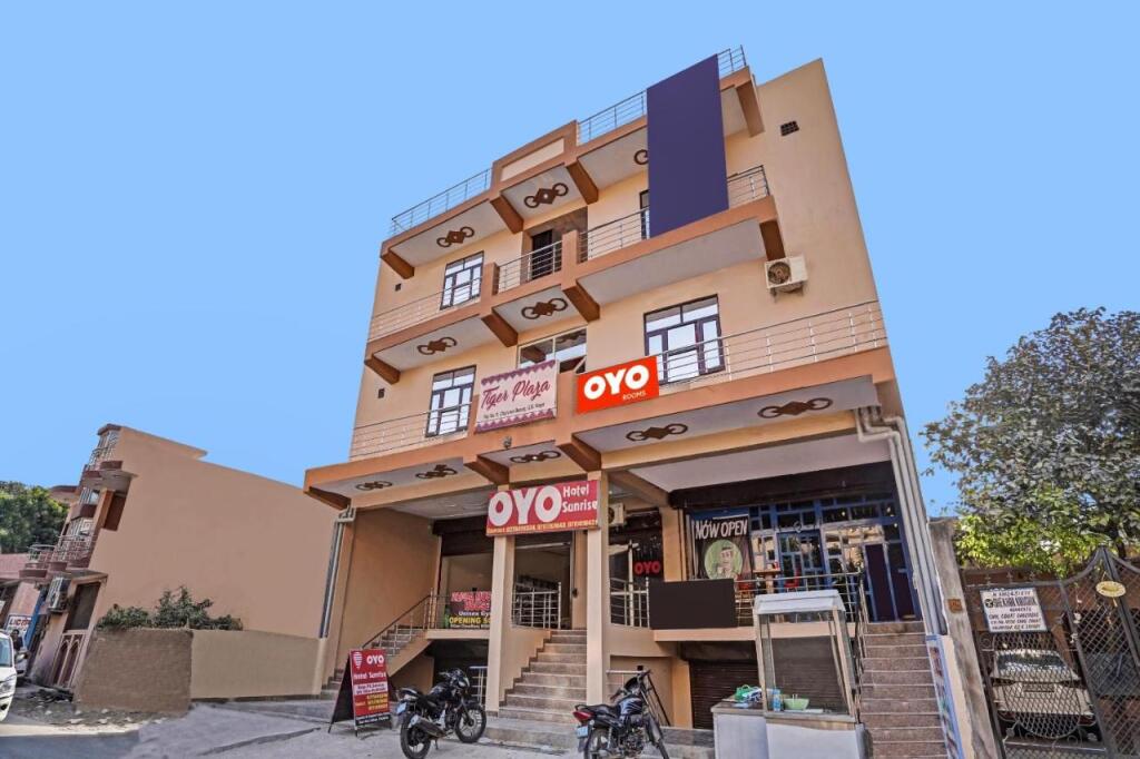 Газиабад: OYO Flagship 703959 Hotel Sunrise