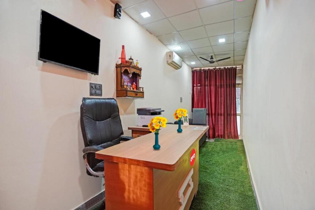 Газиабад: OYO Flagship 703959 Hotel Sunrise