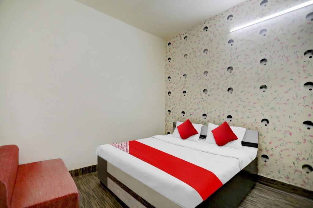 Газиабад: Flagship Rest In Hotel