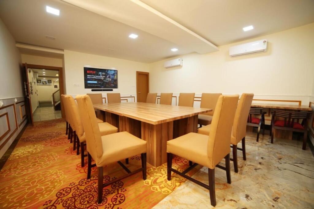 Ханзи: Banyan Hotel & Restro