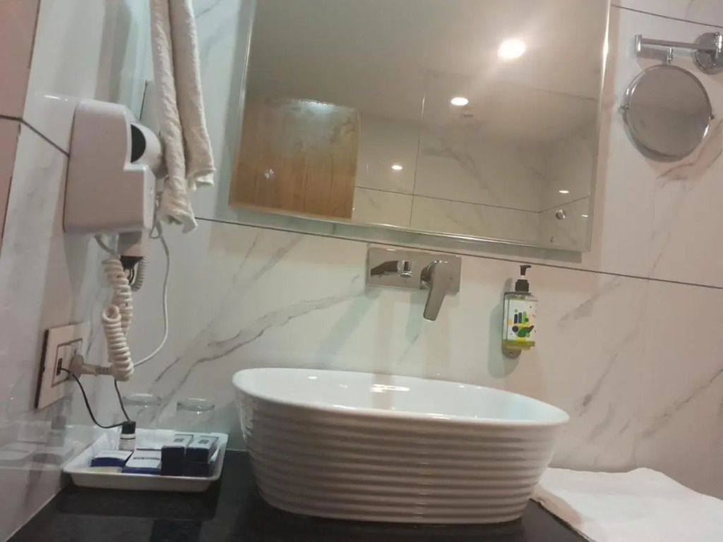 Ханзи: Banyan Hotel & Restro