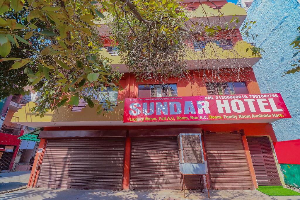 Газиабад: OYO Flagship 83388 Sunder Hotel