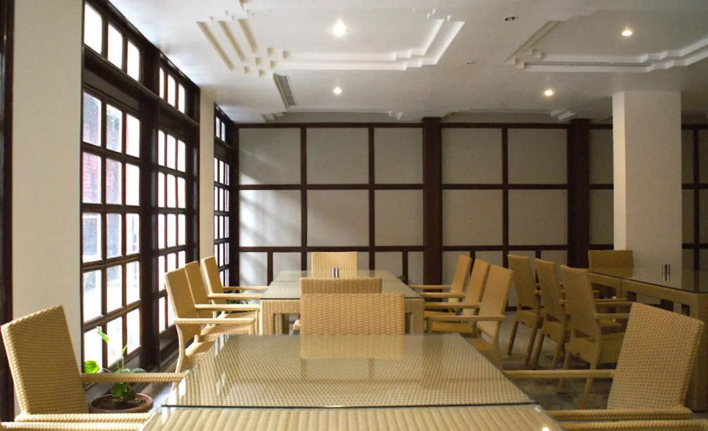 Харидвар: Hotel Alpana @ Har ki Pauri Road