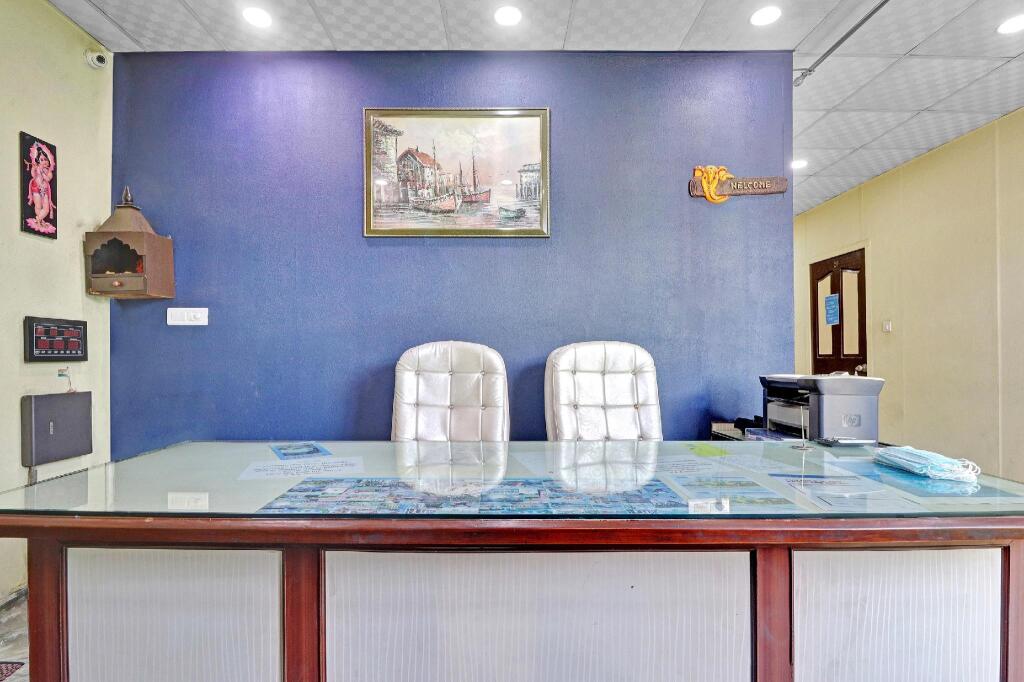 Газиабад: OYO Flagship 83089 Hotel Drizzling Land