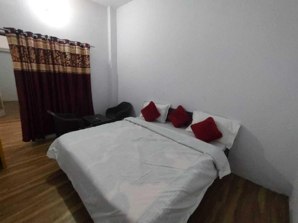 Газиабад: Oyo Hotel Skystar