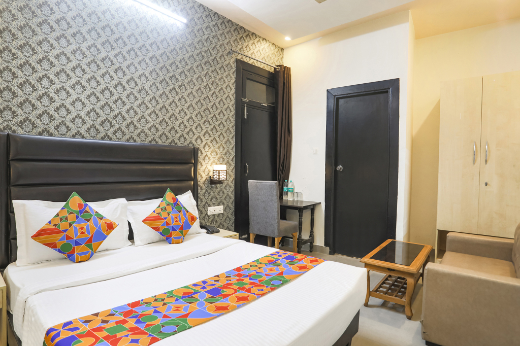 Газиабад: FabHotel The Diamond