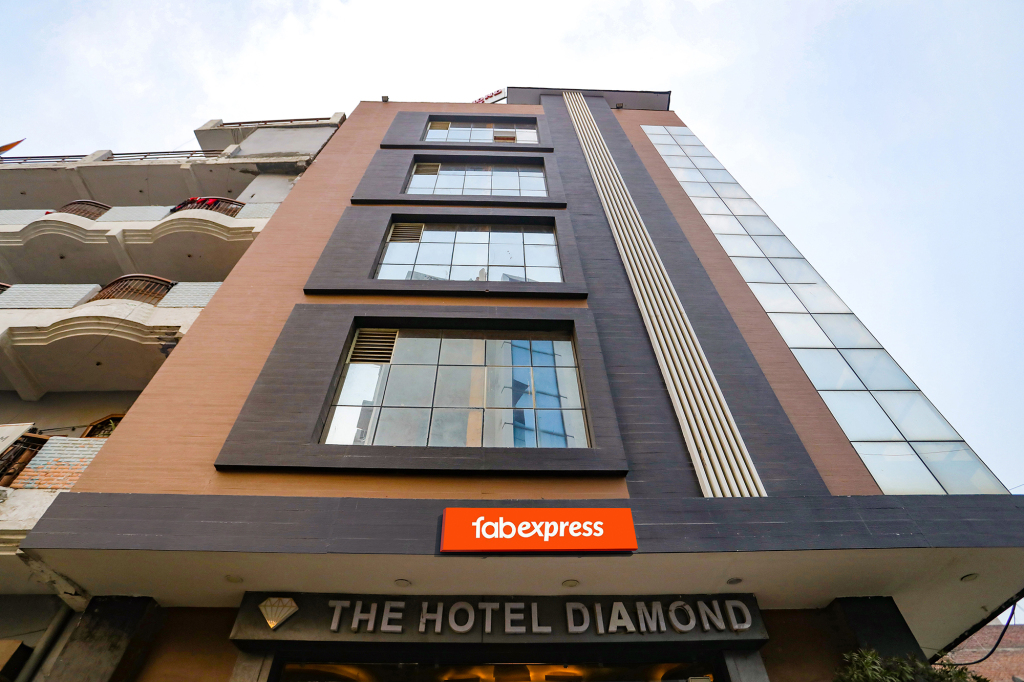 Газиабад: FabHotel The Diamond