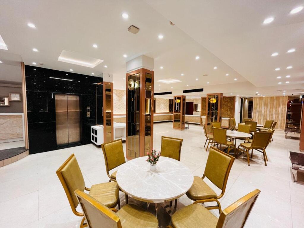 Газиабад: Qotel Hotel AT Residency Kaushambi
