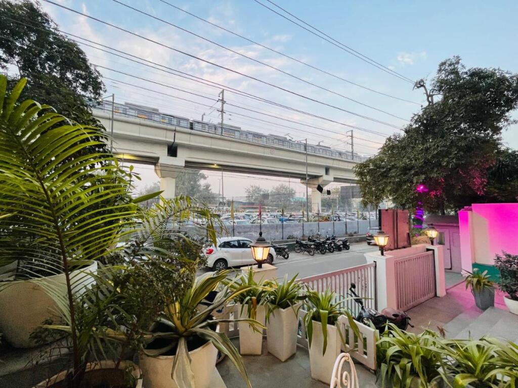 Газиабад: Qotel Hotel AT Residency Kaushambi