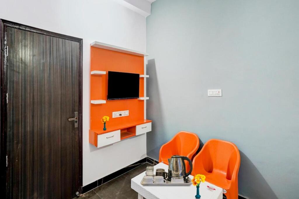 carousel image 0