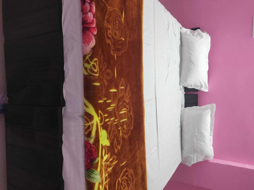 Нойда: OYO Cozy Home