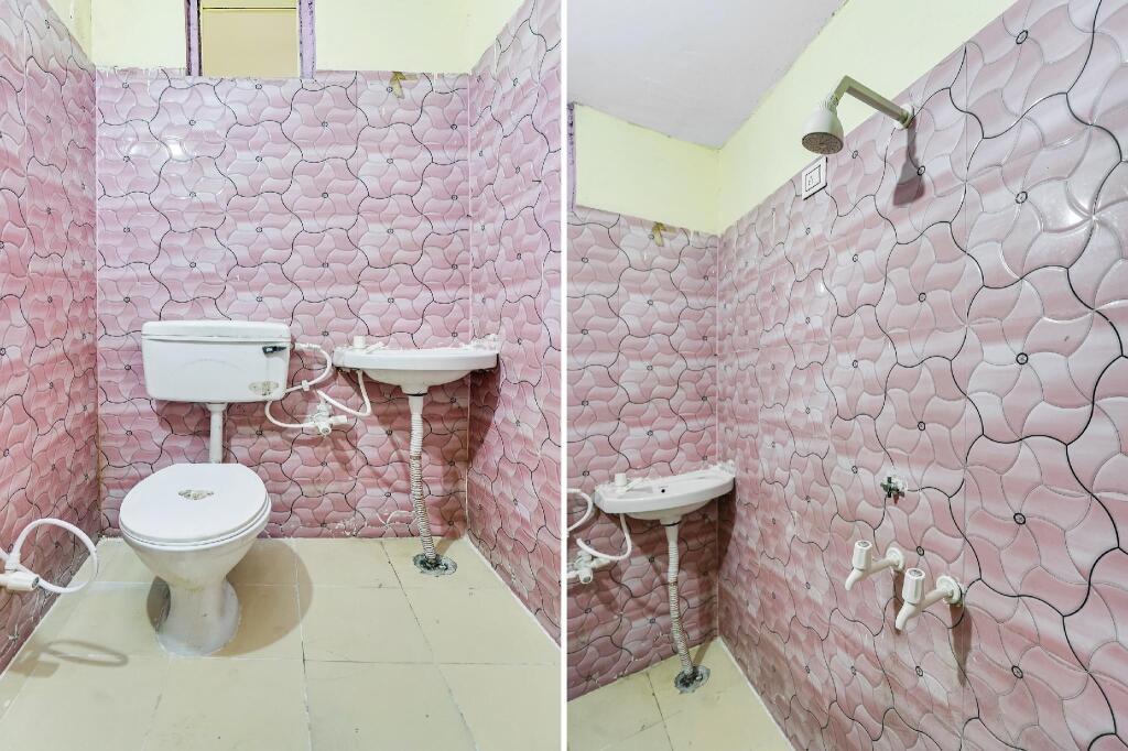 Нойда: OYO Flagship 77558 Baba Guest House