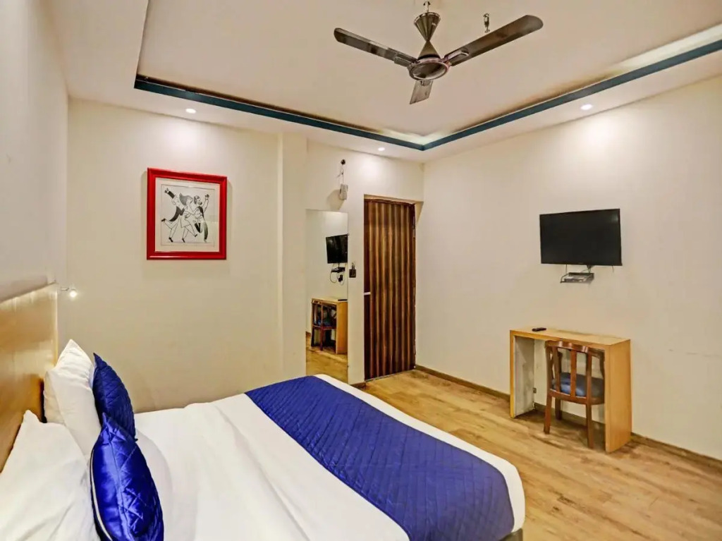 Нойда: Hotel Noida Grand