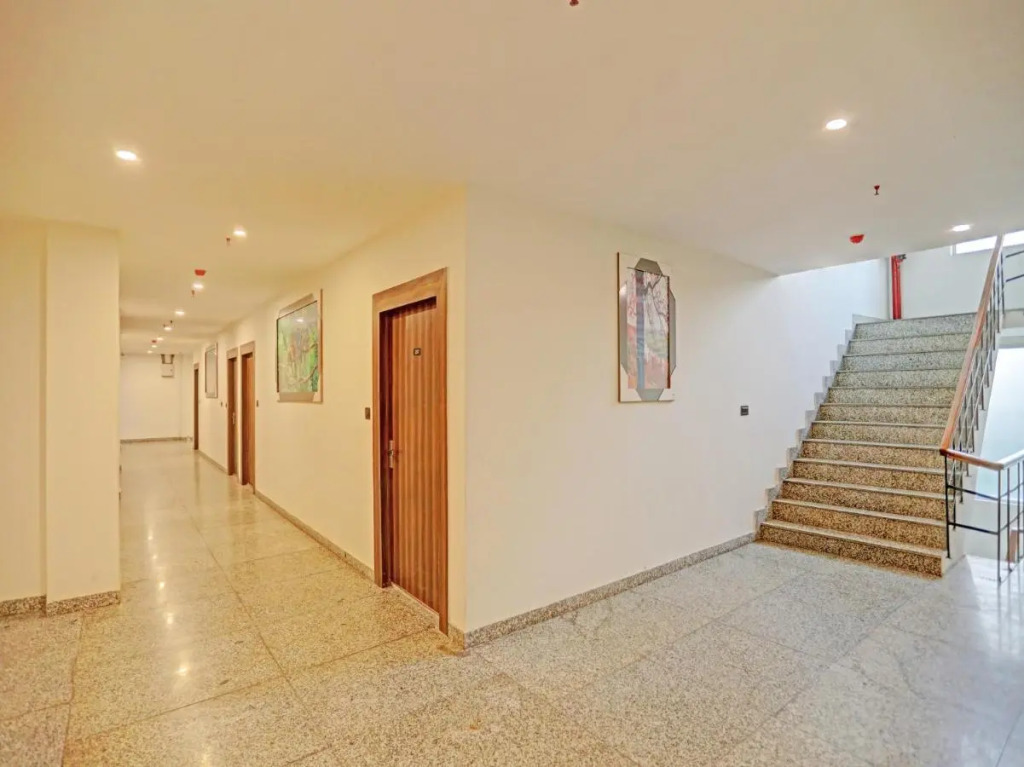 Нойда: Hotel Noida Grand