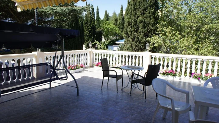 Алушта: Villa Caprice