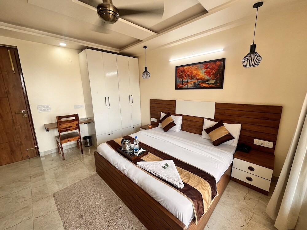 Гуруграм: Maharaja Palace Near Medanta Gurgaon
