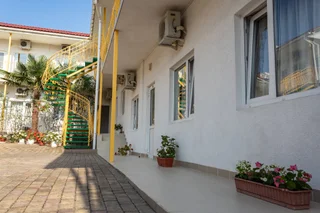 Алушта: Гостевой Дом Эмма