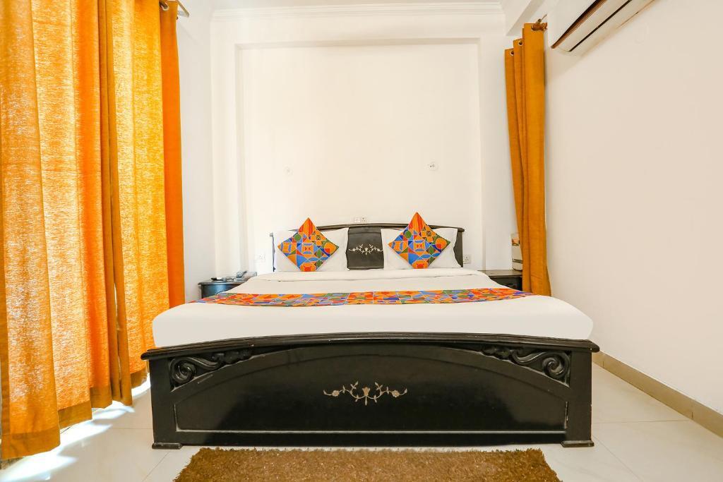 Гуруграм: FabHotel Velvet Suites