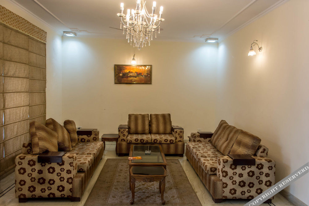 Большая Нойда: OYO Rooms Greater Noida Delta-3