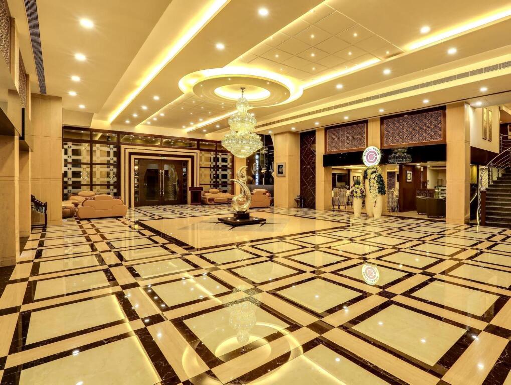 Тхане: Golden Tulip Vasai Hotel And Spa
