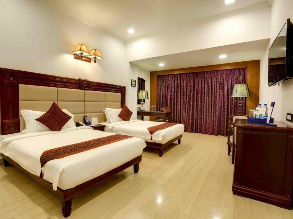 Тхане: Golden Tulip Vasai Hotel And Spa