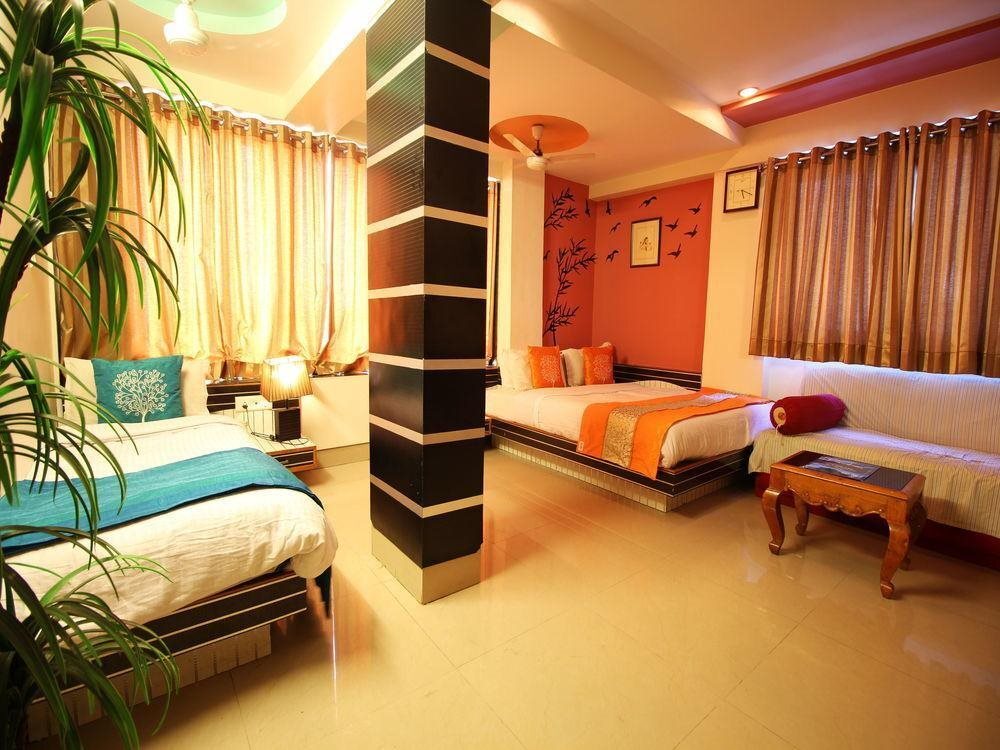 Ахмедабад: OYO Rooms Sola SG Highway 2