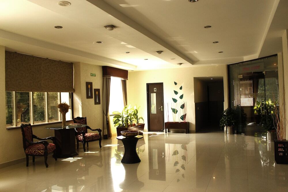 Дармсала: OYO Premium Civil lines Dharamshala