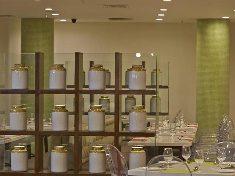 Вадодара: K10 Hotel