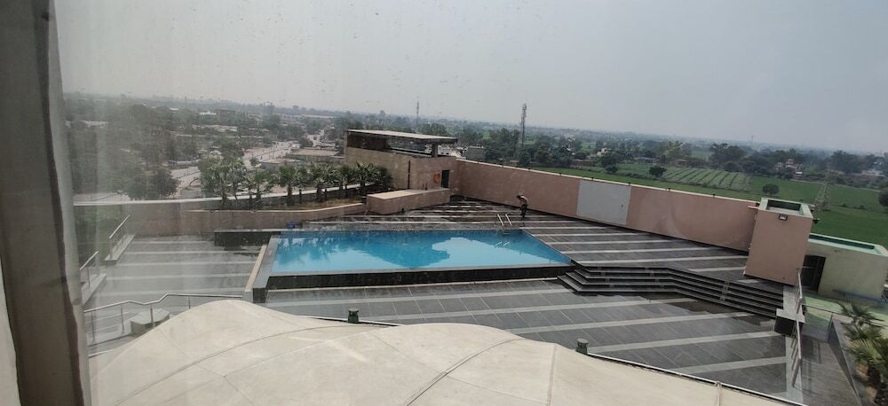 Батхинда: Country Inn & Suites By Carlson Bathinda