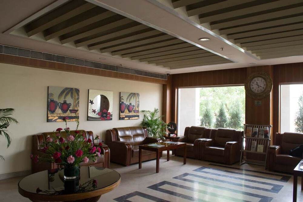 Бхубанешвар: Oyo Premium Vani Vihar