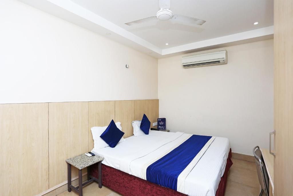 Канпур: Oyo Rooms 80 Feet Road