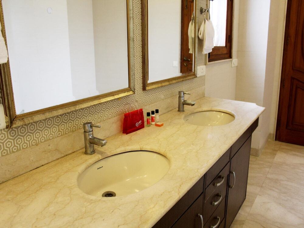 Нойда: Oyo Rooms Noida Sector 43