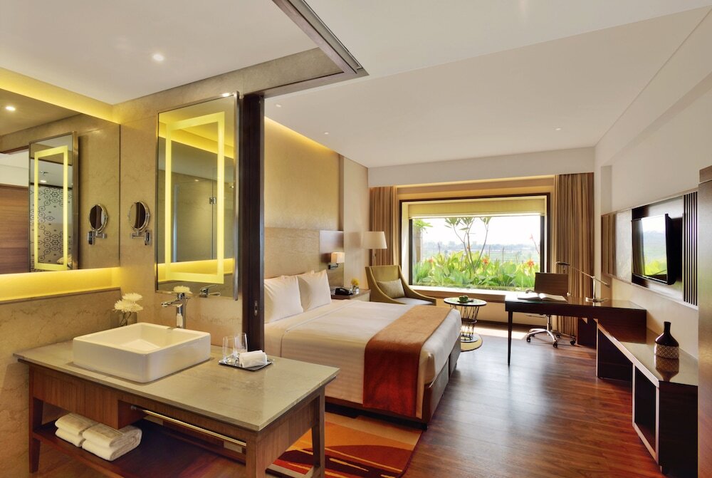 Райпур: Courtyard Raipur