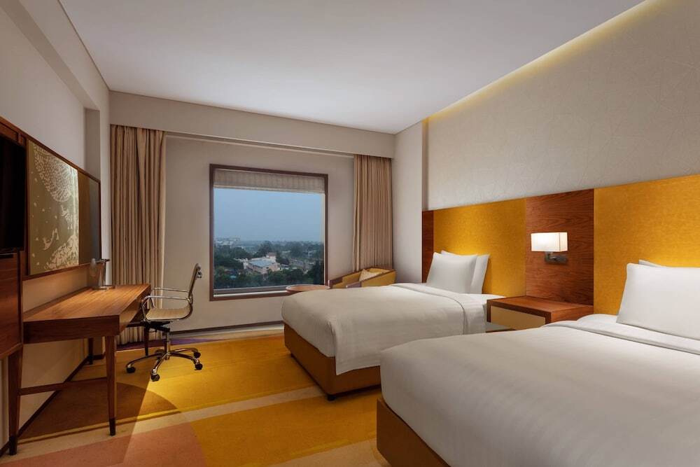 Райпур: Courtyard Raipur