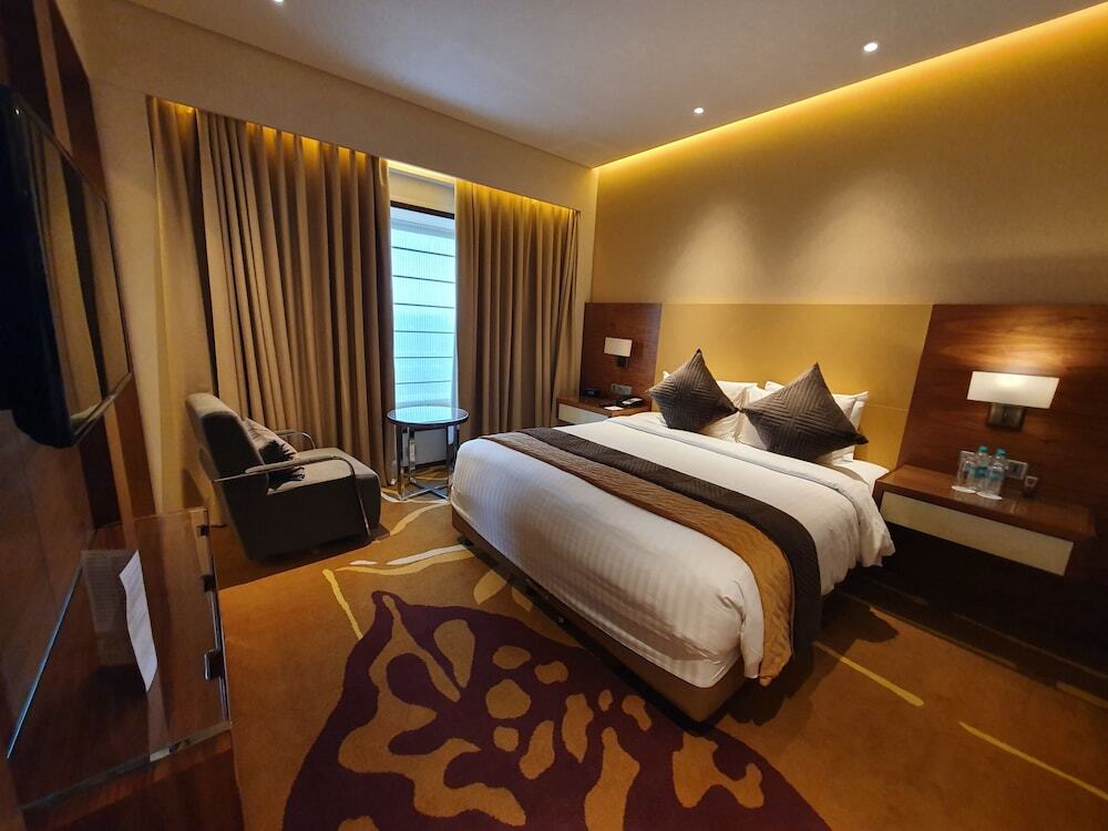 Райпур: Courtyard Raipur