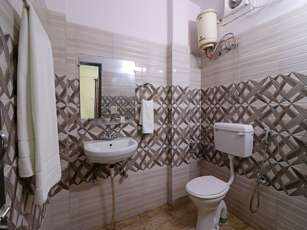 Нойда: Oyo 10663 Triage Home Stay