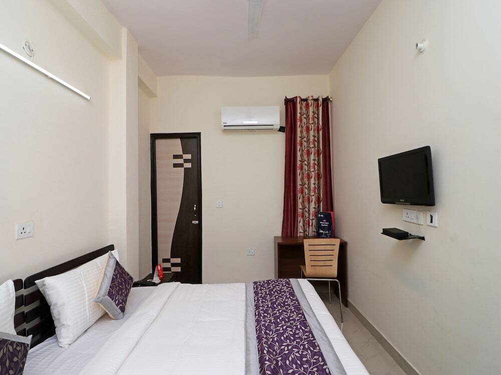 Нойда: Oyo 10663 Triage Home Stay
