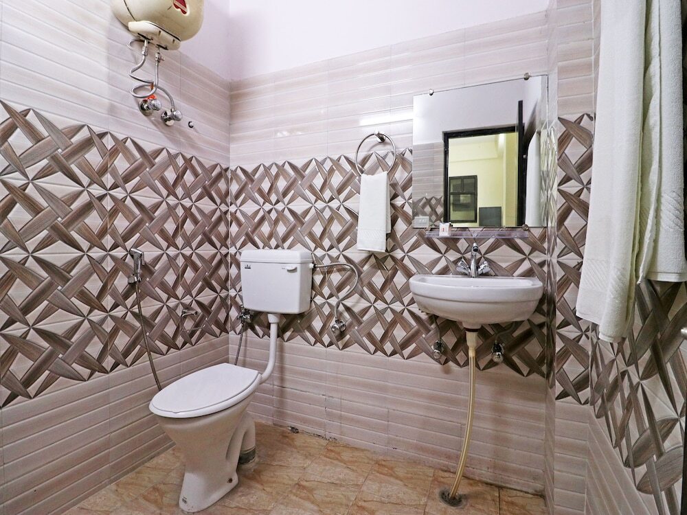 Нойда: Oyo 10663 Triage Home Stay