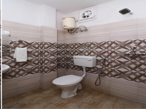 Нойда: Oyo 10663 Triage Home Stay