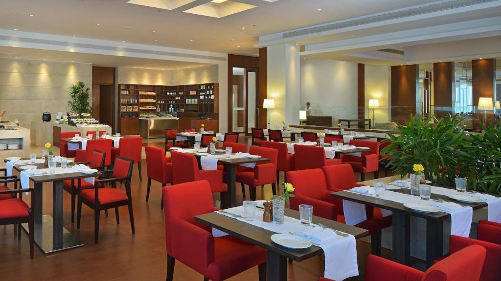 Зиракпур: Ramada Plaza Chandigarh Zirakpur