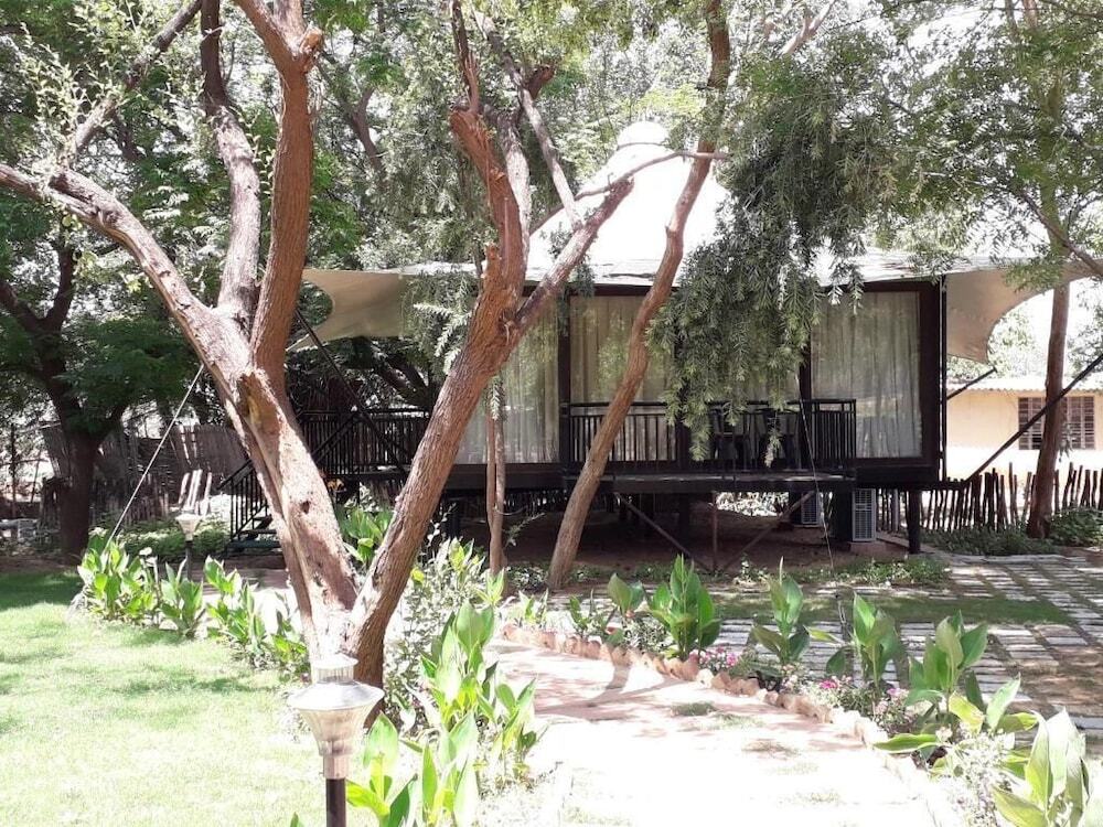 Аджабгарх: Sariska - Tiger Heaven, A Sterling Holidays Resort