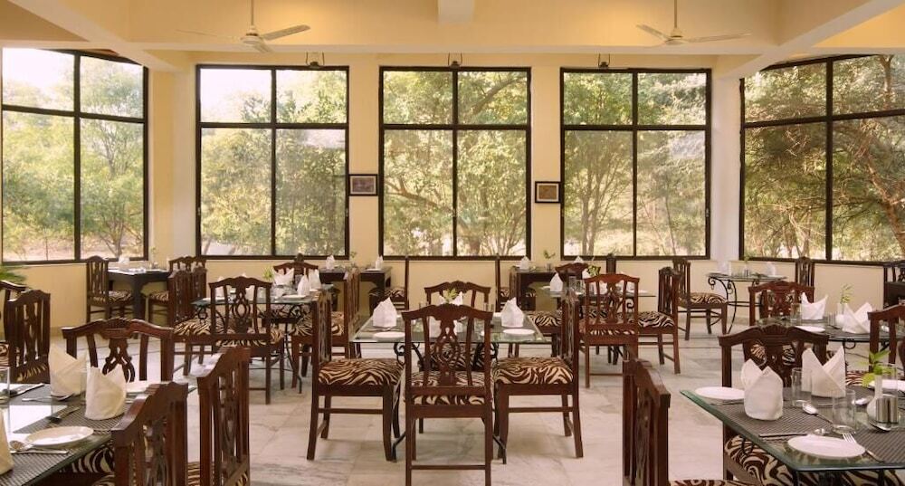 Аджабгарх: Sariska - Tiger Heaven, A Sterling Holidays Resort
