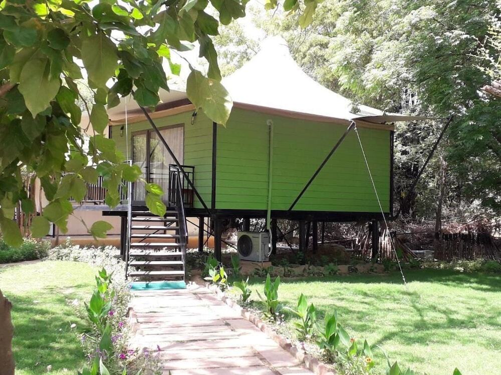 Аджабгарх: Sariska - Tiger Heaven, A Sterling Holidays Resort