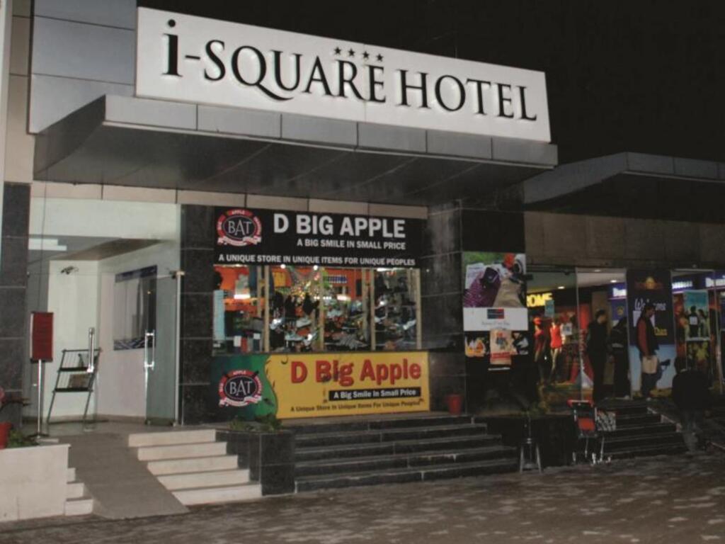 Бадди: I-Square Hotel