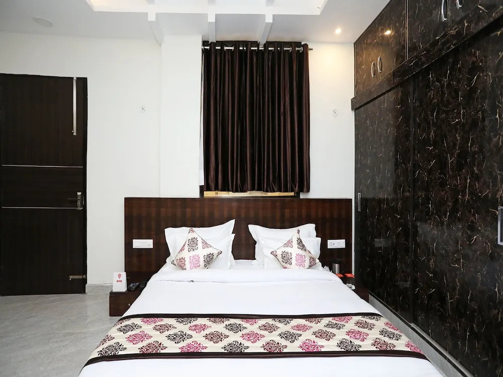 Лакхнау: OYO 2031 Hotel Sunshine Inn