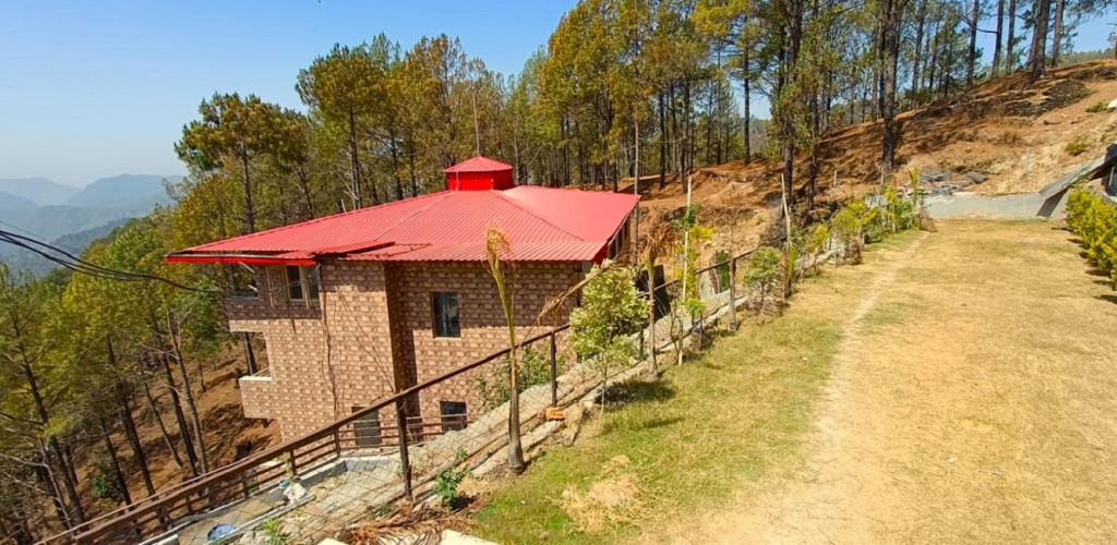 Чубаттакхал: Red Roof Resort