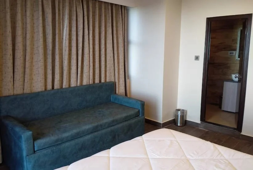 Чубаттакхал: LeOsh Hotel