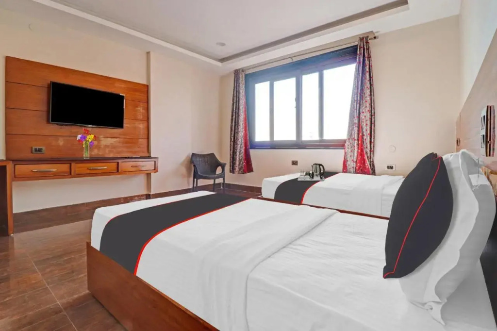 Дехрадун: OYO 703086 Hotel Shri Rooms & Restaurant
